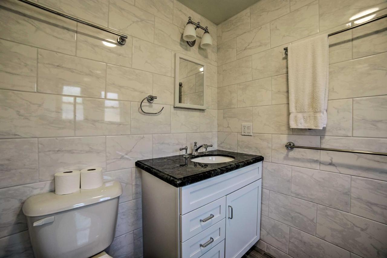 Updated Home On Catalina Island Walk To The Coast Авалон Екстериор снимка