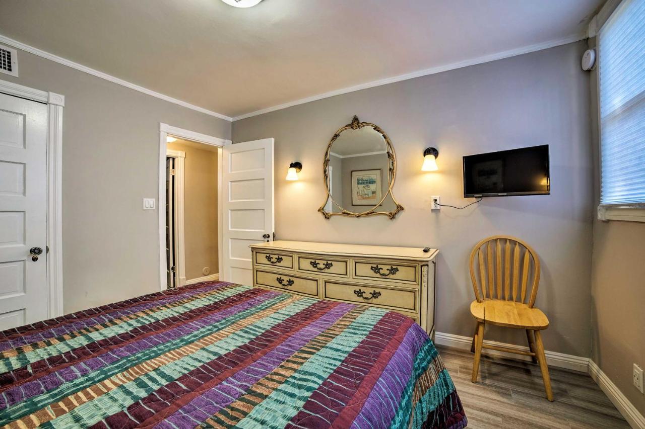 Updated Home On Catalina Island Walk To The Coast Авалон Екстериор снимка